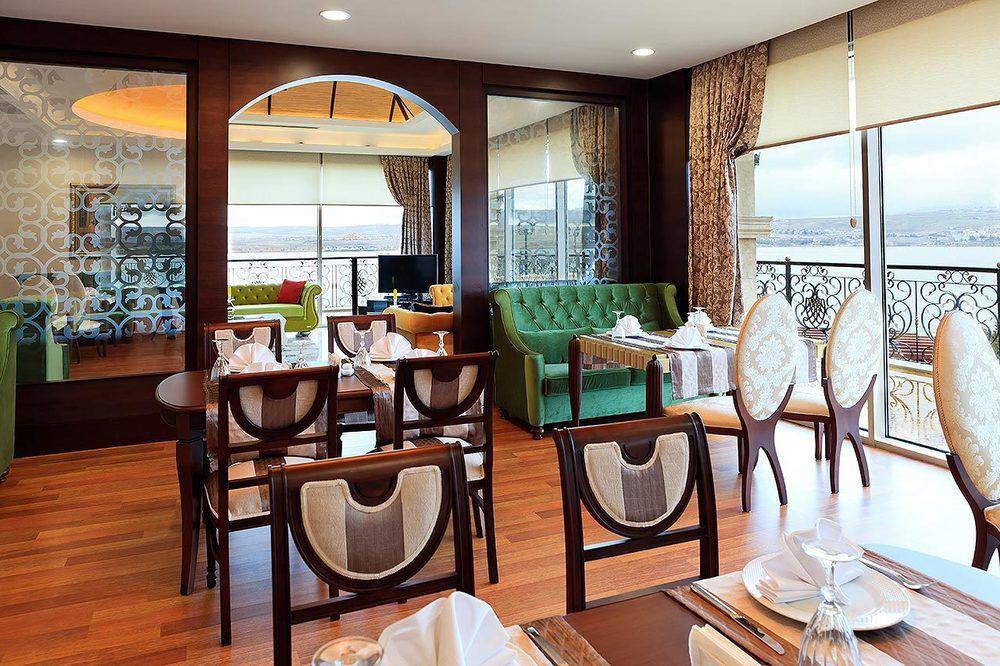 Kronos Hotel Golbası Exteriör bild