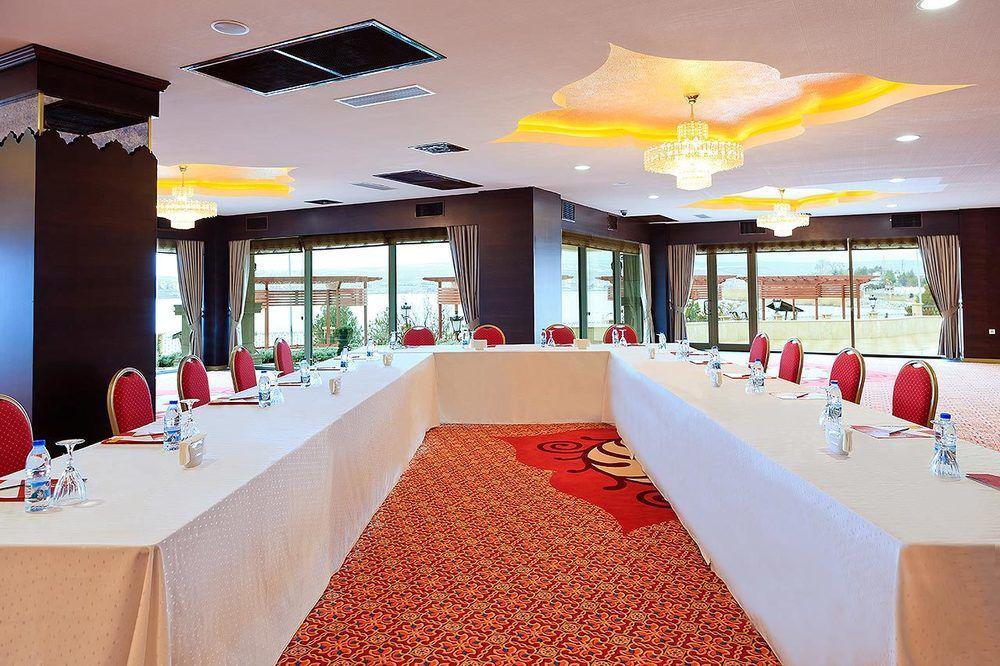Kronos Hotel Golbası Exteriör bild